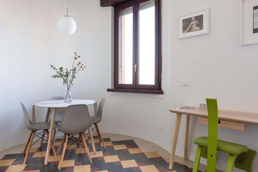 Big Bright Cozy Studio Apartment In Nolo Near Mm1 มิลาน ภายนอก รูปภาพ